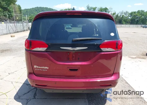 2022 Chrysler Voyager Lx z USA, uszkodzony, nr VIN 2C4RC1CG7NR162976